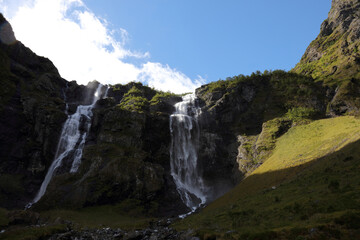 Fototapeta na wymiar Norwegen - Huldafossen Wasserfall nahe Fresvik / Norway - Huldafossen waterfall near Fresvik /