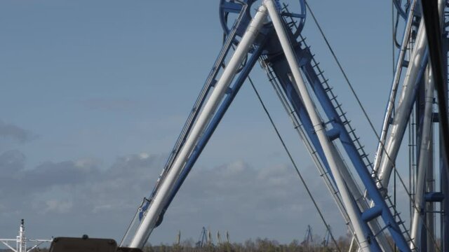 Loading of LNG tanker with cargo arm on terminal