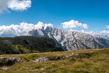 Fototapeta na wymiar view of Monte Piana in Dolomites Alps, Italy