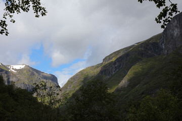 Fototapeta na wymiar Norwegen - Landschaft nahe Fresvik / Norway - Landscape near Fresvik /.