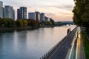 Naklejka premium Sunset parisien
