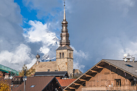 Eglise et clocher de Combloux, Haute Savoie, France