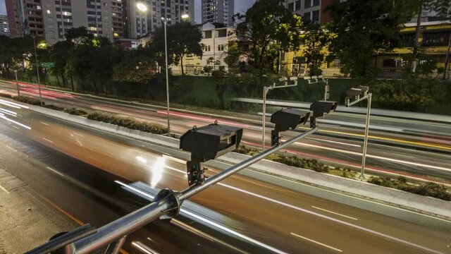 Time lapse of Traffic on 23 de Maio Avenue, at night in Sao Paulo 