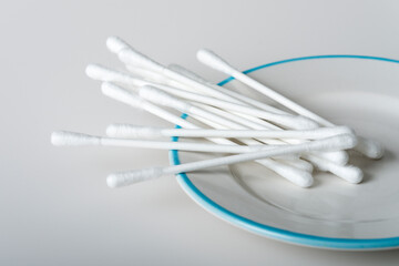 Wattest&auml;bchen (plastikfrei)