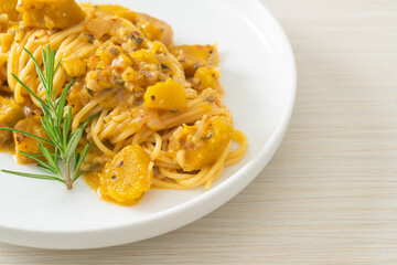 pumpkin spaghetti pasta alfredo sauce