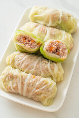 Minced Pork Wrapped in Chinese Cabbage or Steamed Cabbage Stuff Mince Pork