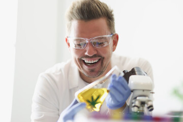 Crazy laboratory worker discover marijuana extract oil in laboratory