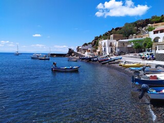 Fototapeta na wymiar Porto di Alicudi - isole Eolie (Sicilia)
