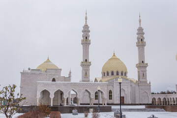 Fototapeta na wymiar White mosque in Bulgar city. Bulgar city is the capital of the ancient Volga Bulgaria. Tatarstan republic, Russia