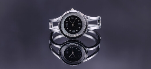 Women's watch in the original metal case