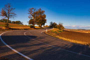 Fototapeta premium Curve on the road