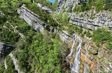 Fototapeta premium Cascade dans le canyon des Ecouges - Vercors