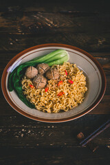 fried noodle with vegetables and meat