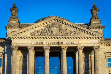 Der Reichstag Bundestag Gebäude in Berlin am Kanzleramt Deutschland