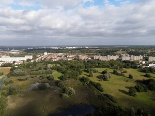 Fototapeta premium Neubrandenburg, Blick vom Tollensesee mit der Kameradrohne