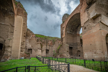 ruina de las termas romanas de Caracalla en Roma Italia	 - obrazy, fototapety, plakaty
