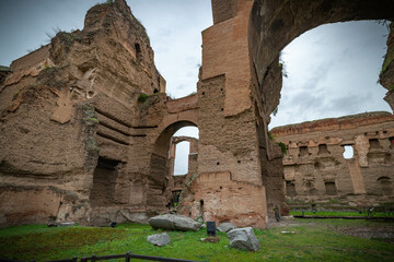 ruina de las termas romanas de Caracalla en Roma Italia	