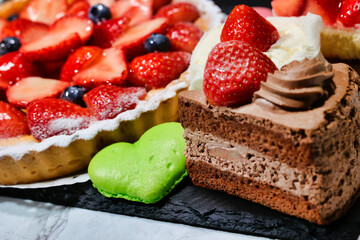 いちごのタルトメインのケーキパーティー