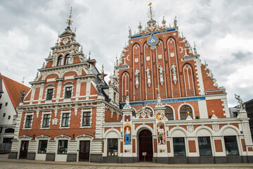 Fototapeta na wymiar Riga, Latvia - May 21, 2021: Blackheads House on the Town Hall square, Riga Latvia