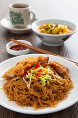 Stir-fried Chinese economic rice noodles.