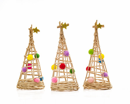 &Aacute;rboles navide&ntilde;os en fondo blanco