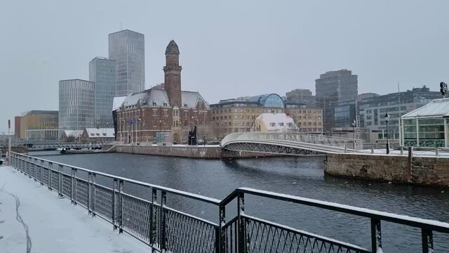 Malm&ouml; city snowy day, clarion hotel