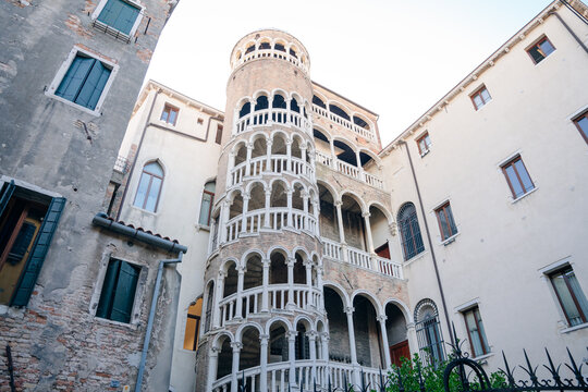 Scala Contarini del Bovolo (Palazzo Contarini del Bovolo) in Venice, italy - nov, 2021