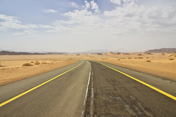 Fototapeta na wymiar The road in the desert, Saudi Arabia