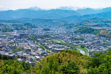卯辰山公園の見晴らし台から眺める金沢の街