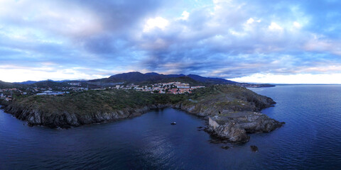 L'anse de la Mauresque vue du large