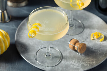 Boozy Refreshing French 75 Cocktail