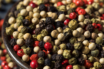 Raw Organic Dry Peppercorns