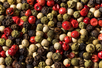 Raw Organic Dry Peppercorns