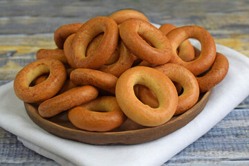 Crispy round drying for tea.Round bagels.A treat for dessert.