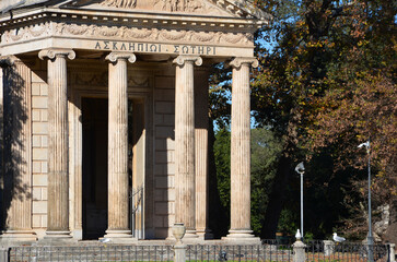 Obraz premium Rom, Villa Borghese – Tempio di Esculapio (Asklepios Tempel)