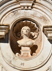 Barocke Büste im Park der Villa Borghese in Rom, Italien