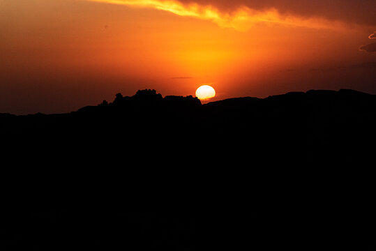 SUNSET IN THE MOUNTAIN WITH WARM TINT