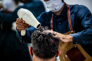 Secando Cabelo Masculino