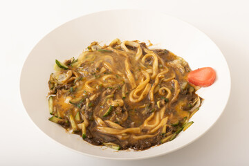 盛岡じゃじゃ麺　5.卵をまぜる