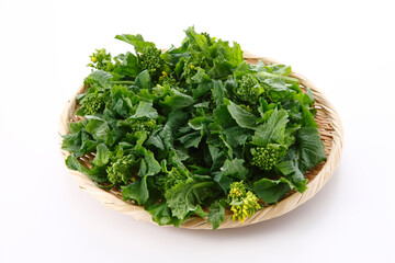 笊に盛った菜の花