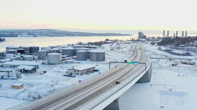 Sundsvall Bridge, Kubal in background.