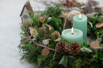 クリスマスリースとキャンドル