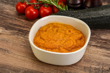Vegetarian cuisine - Zucchini puree with herbs