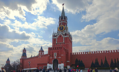 Obraz premium Red Square, Spasskaya Tower against the sky
