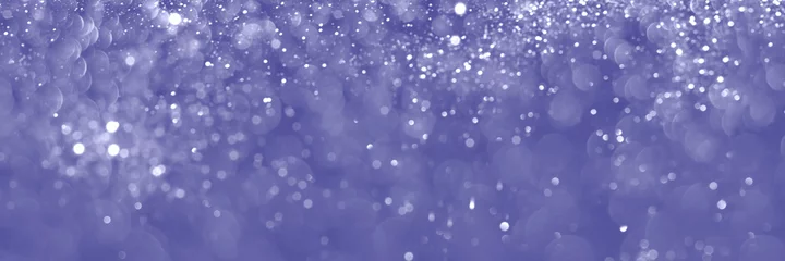 Fototapete Pantone 2022 very peri Trendige sehr peri-Farbe des Jahres 2022, violett-blauer funkelnder Glitzerhintergrund, Weihnachtstextur. Abstrakter defokussierter Header. Breitbild-Hintergrundbild. Panorama-Webbanner mit Kopienraum für Design
