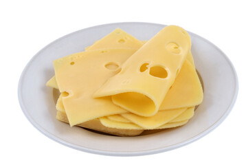 Assiette de tranches d'emmental sur fond blanc