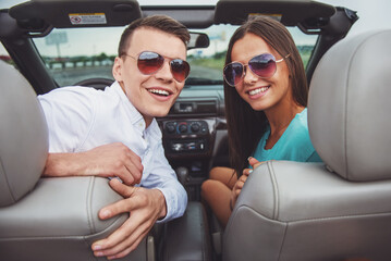 Friends in cabriolet