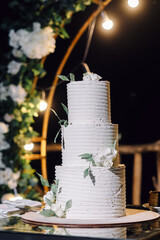 Rustic wedding cake in the wedding ceremony