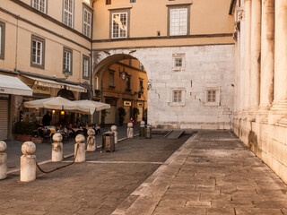 Naklejka na ściany i meble Italia, Toscana, la città di Lucca.