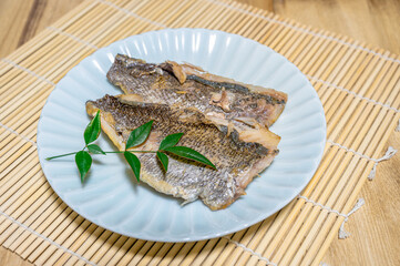 イサキの塩焼き